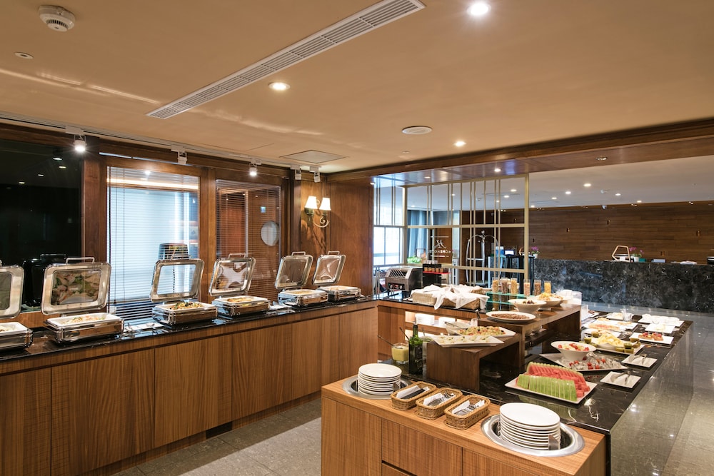 Home Hotel Xin Yi Branch 54/65
