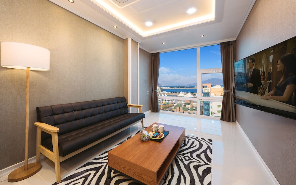 Yeosu Paradise Spa Pension 31/50