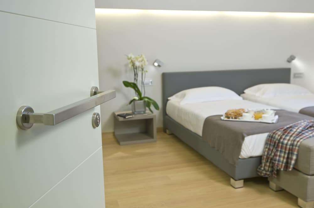 Hotel di Varese 23/50
