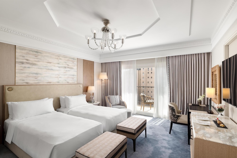 PREMIER, DELUXE, TWIN BEDS, BALCONY