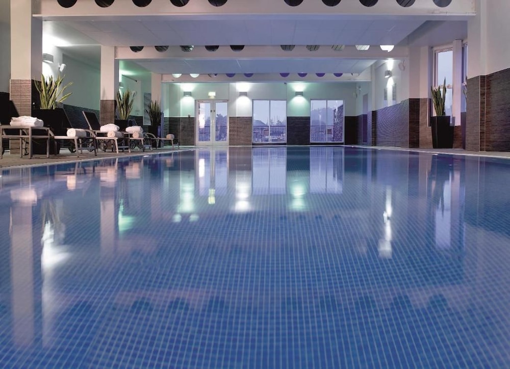 Macdonald Old England Hotel And Spa 17/50