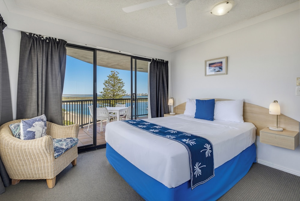 1 Bedroom, Apartment, Queen Bed, Ocean View, Top Floor