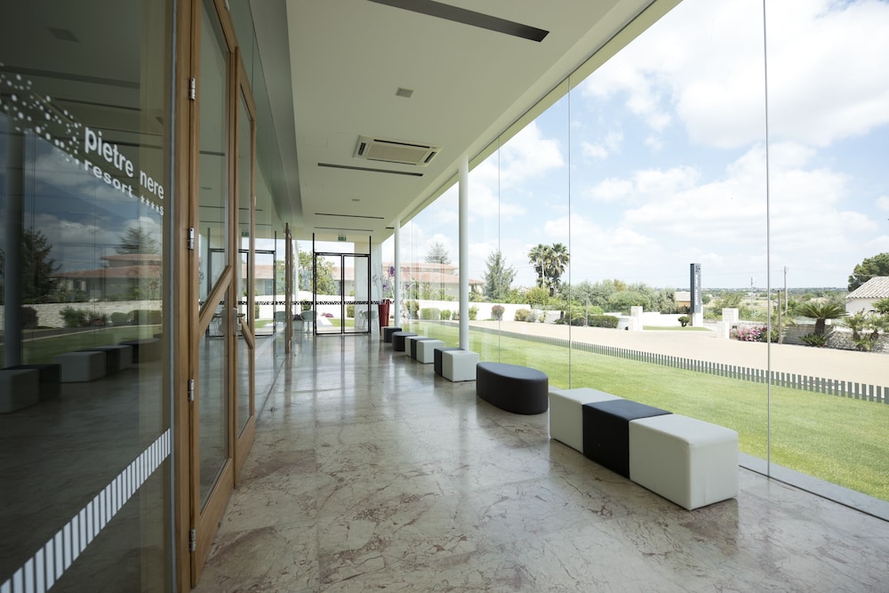 Pietre Nere Resort 60/72