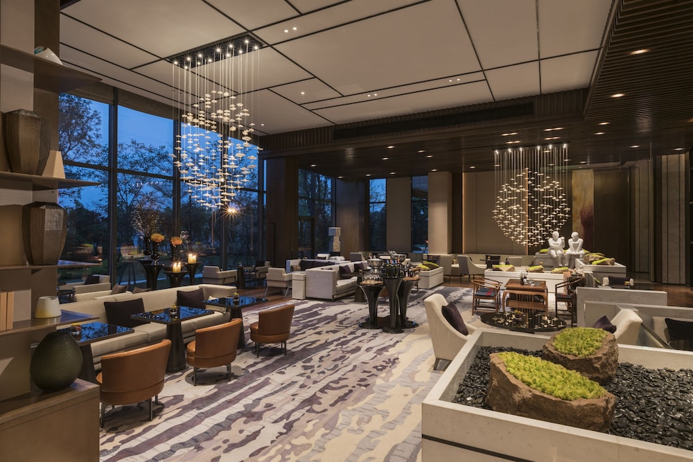 Hyatt Regency Fuzhou Cangshan 55/73