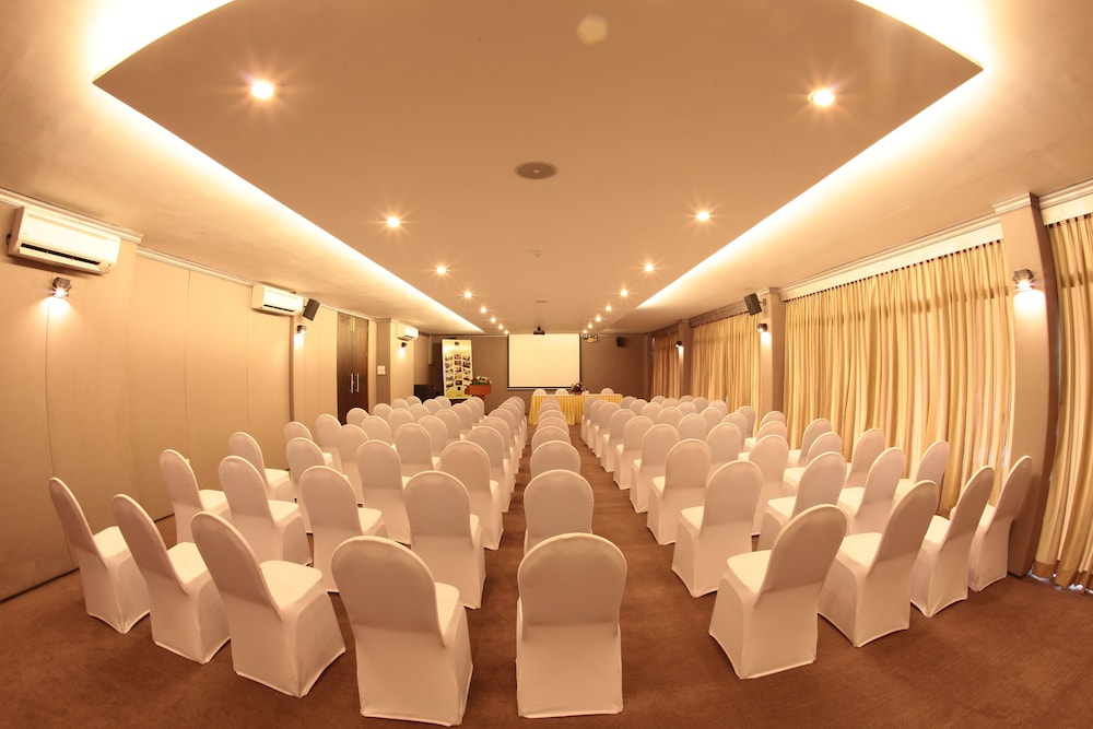 Grand Udawalawe Safari Resort 32/50