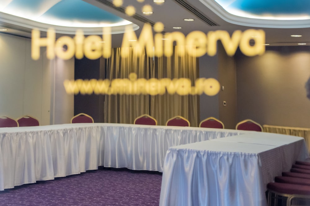 Minerva Hotel 24/44