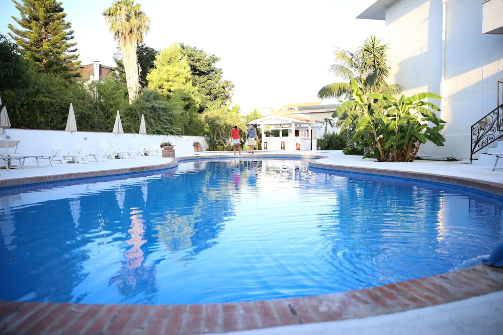 Assinos Palace Hotel 20/28