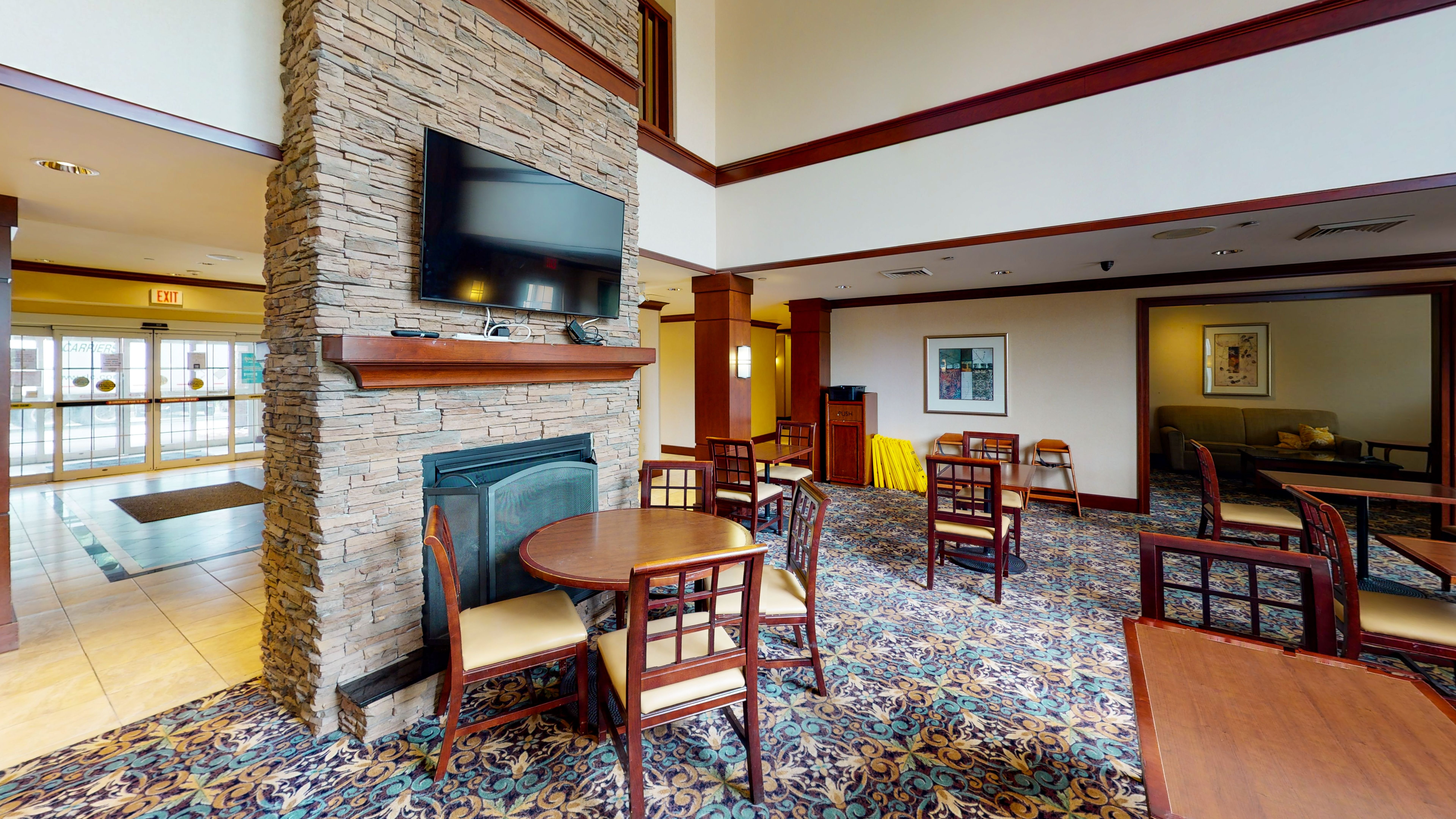 Staybridge Suites Philadelphia Valley Forge 422 20/24