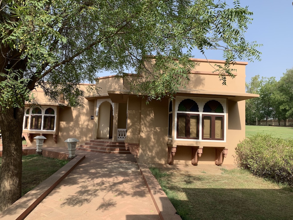 Heritage Resort 1/55