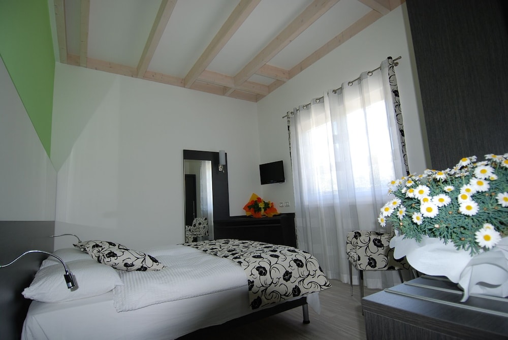 DELUXE, APARTMENT