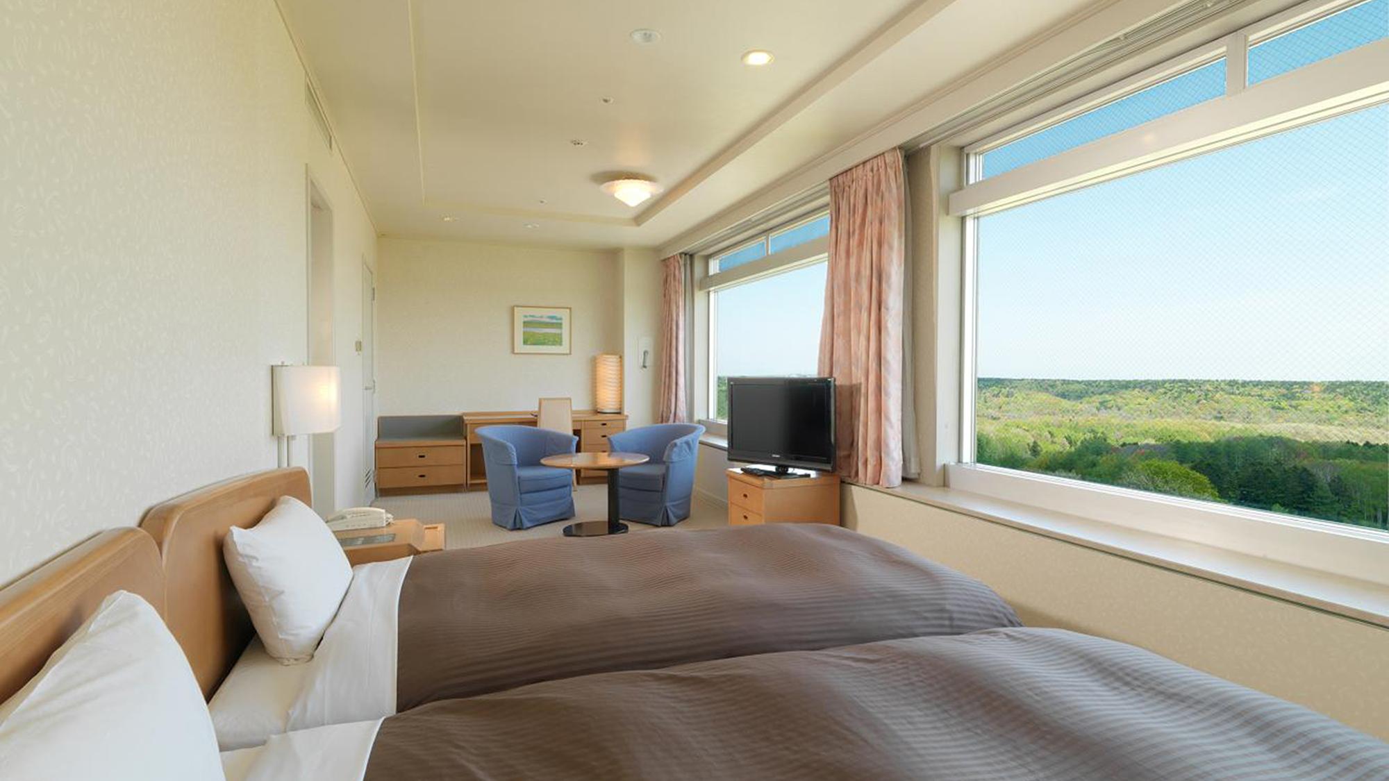 Superior, Twin Beds, Mountain View, Night View