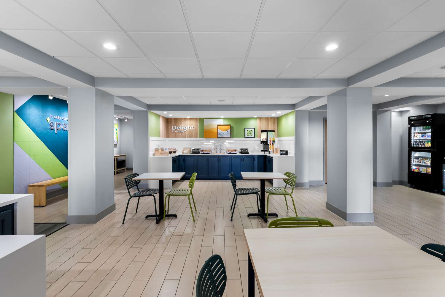 restaurant cafeteria