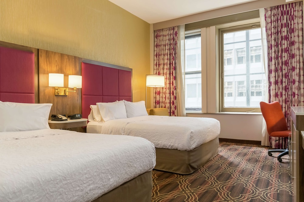 Hampton Inn Majestic Chicago Theatre District 21/52