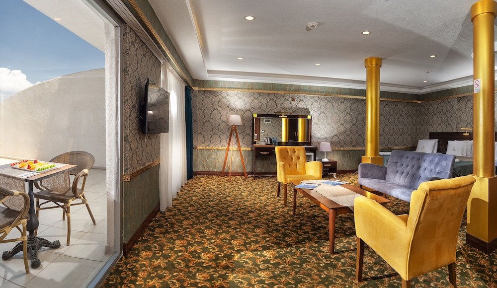 Marinn Deluxe Hotel 22/27