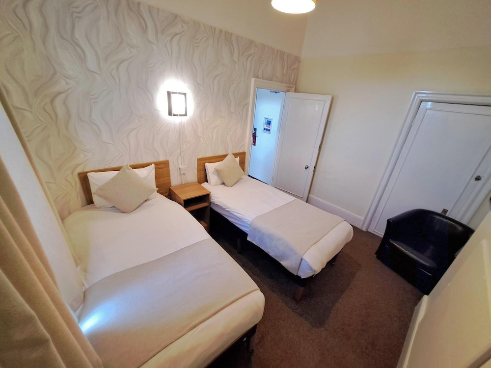 Prince of Wales Hotel Southport 20/62