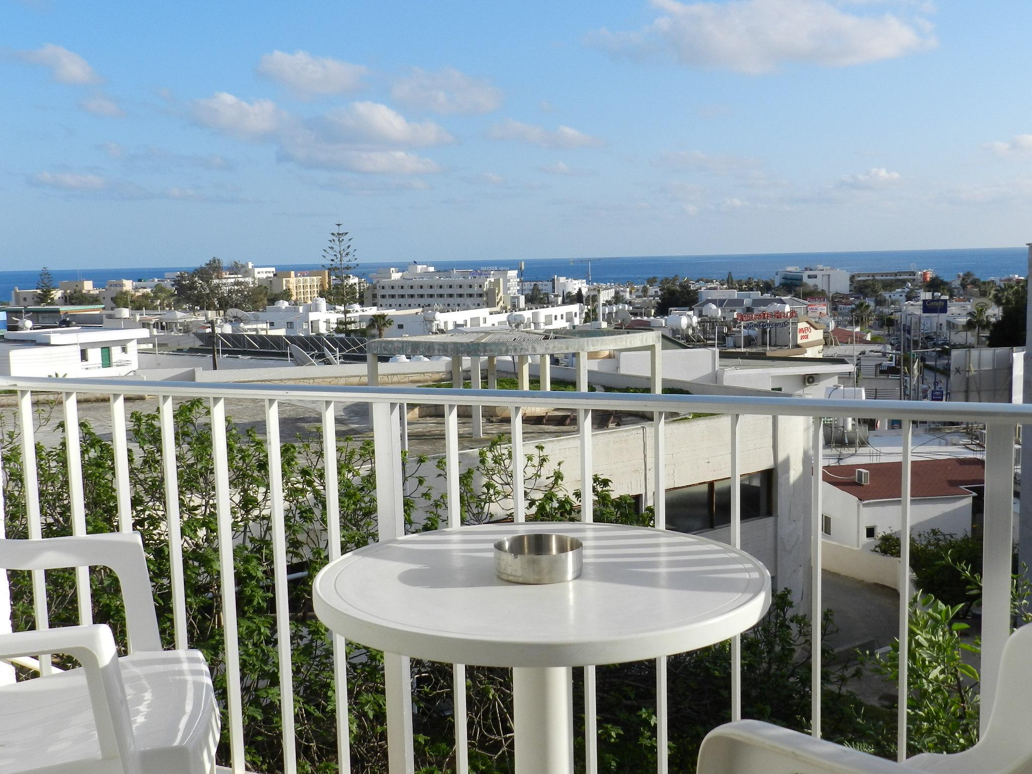 2 BEDROOMS, APARTMENT, BALCONY