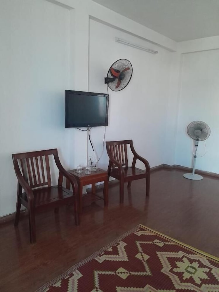 Au Viet Hotel 45/52
