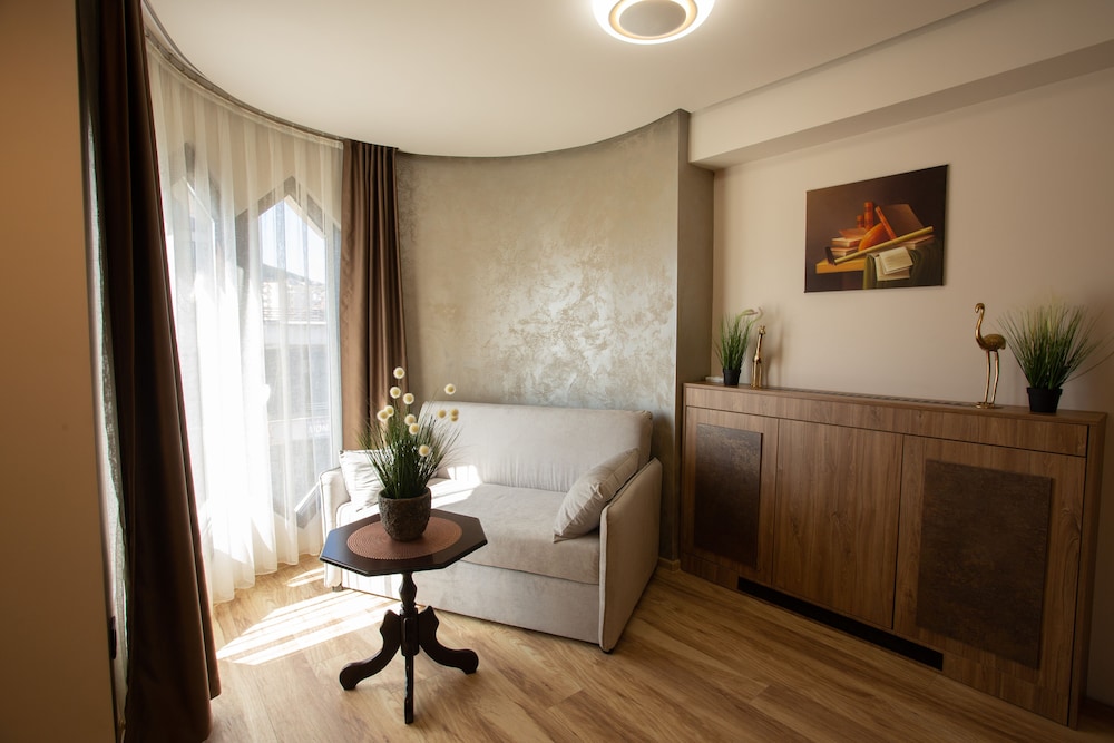 Hotel Vrbak 13/36