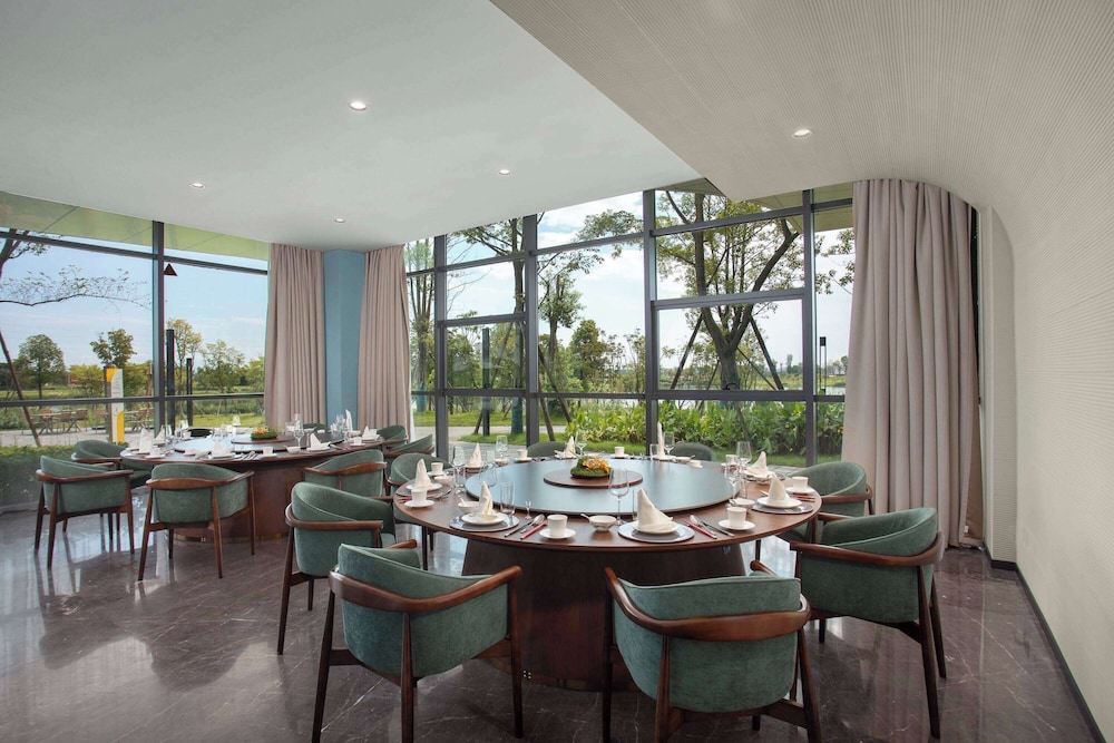 Days Hotel by Wyndham Qionglai Yangan New Town 21/27