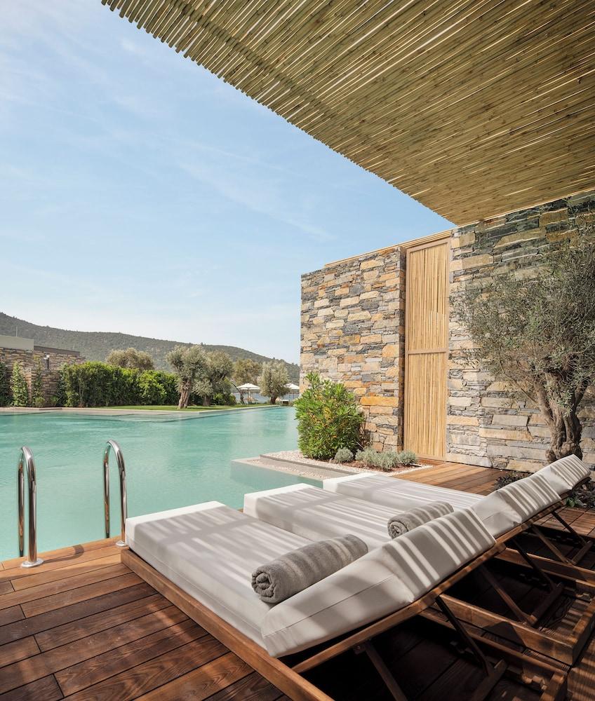 Torba Residence 6/17