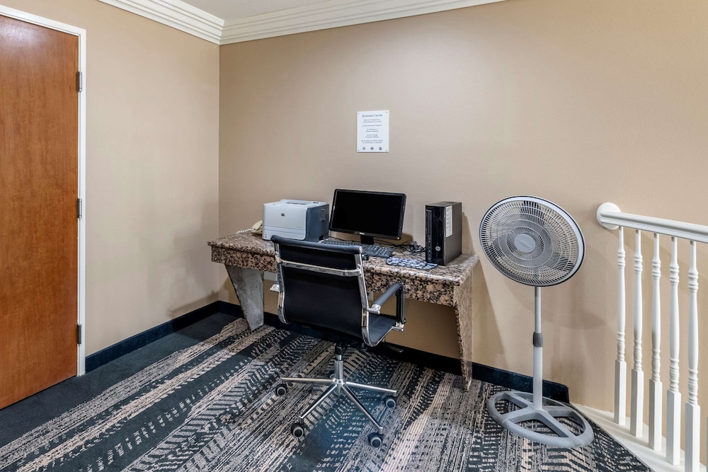 Comfort Inn & Suites Lubbock West 34/34