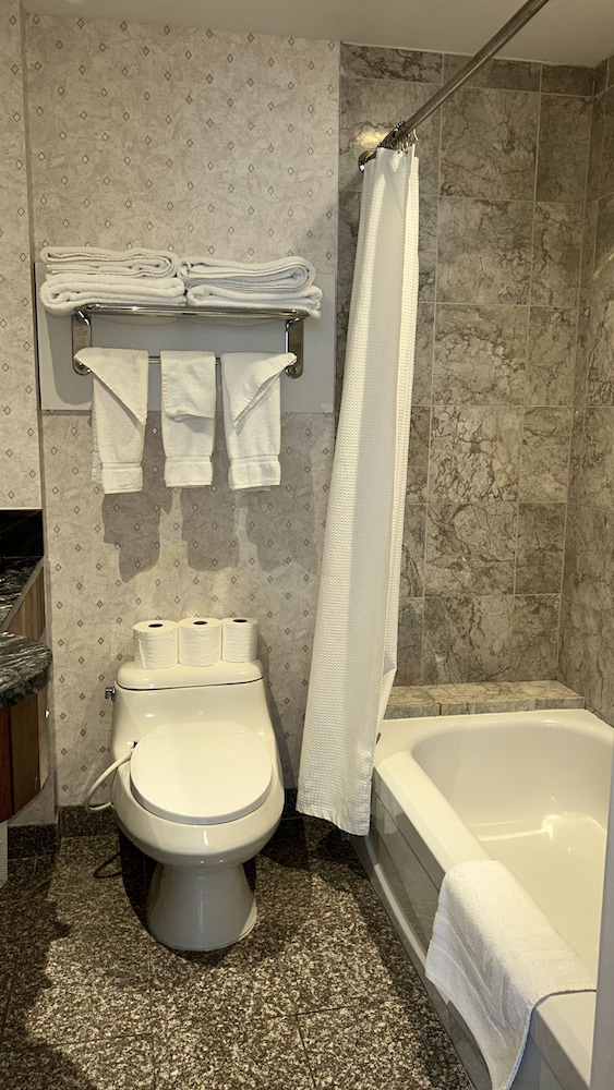 Parc Suites Hotel 48/50