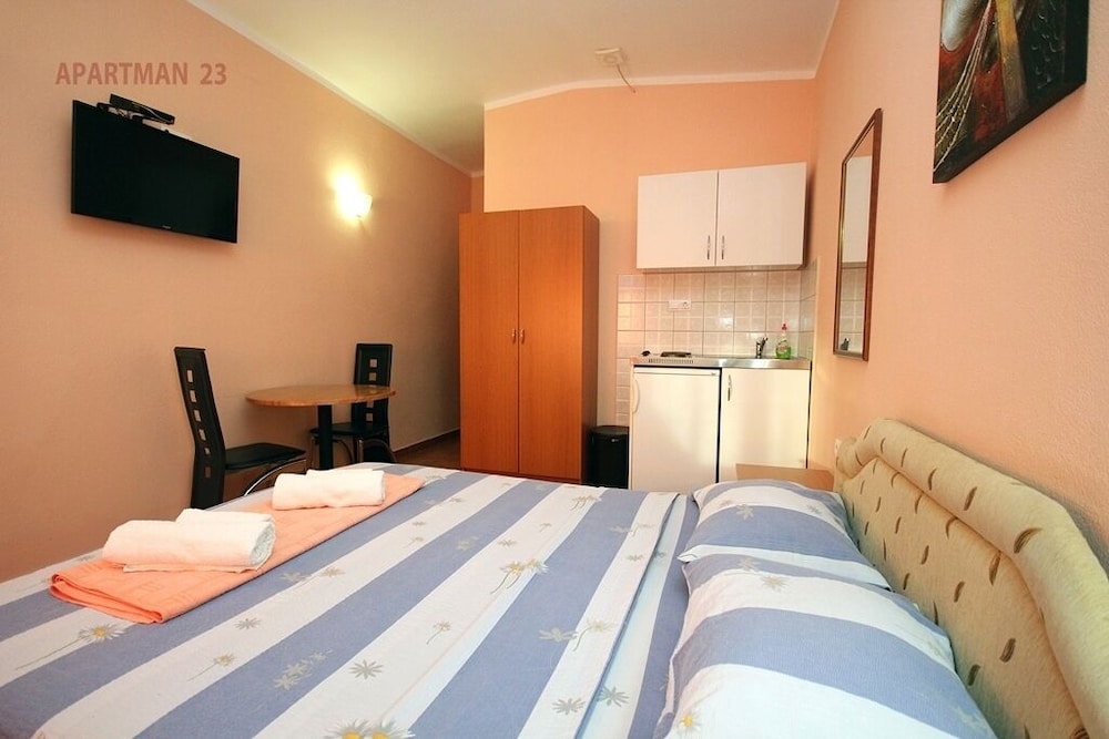 Apartments Kojic 15/75