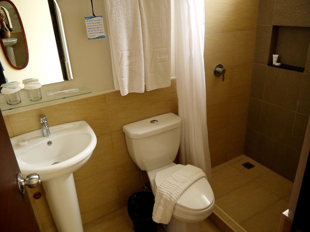 Fersal Hotel Manila 59/60