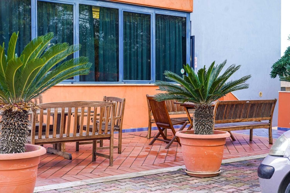 Hotel Nautico Pozzallo 44/68