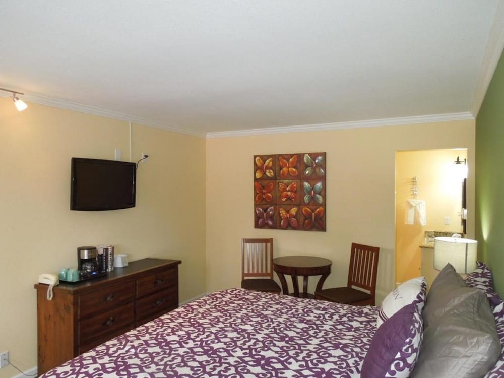 Tea Garden Lodge 30/49