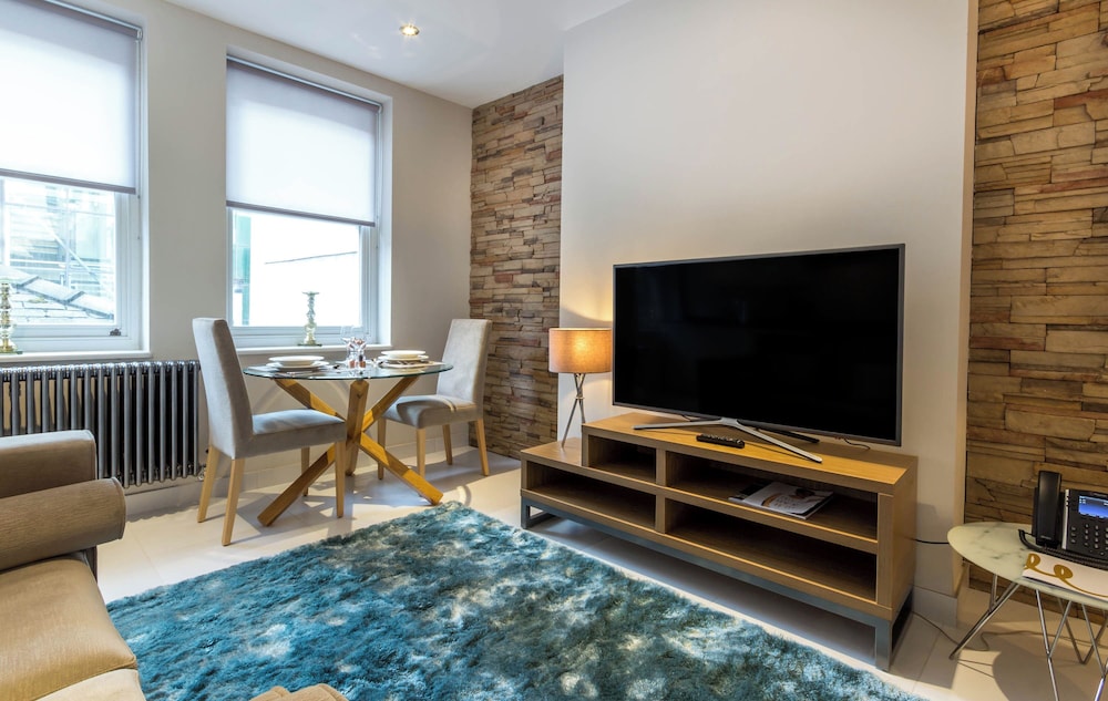 Basinghall Suites 19/33