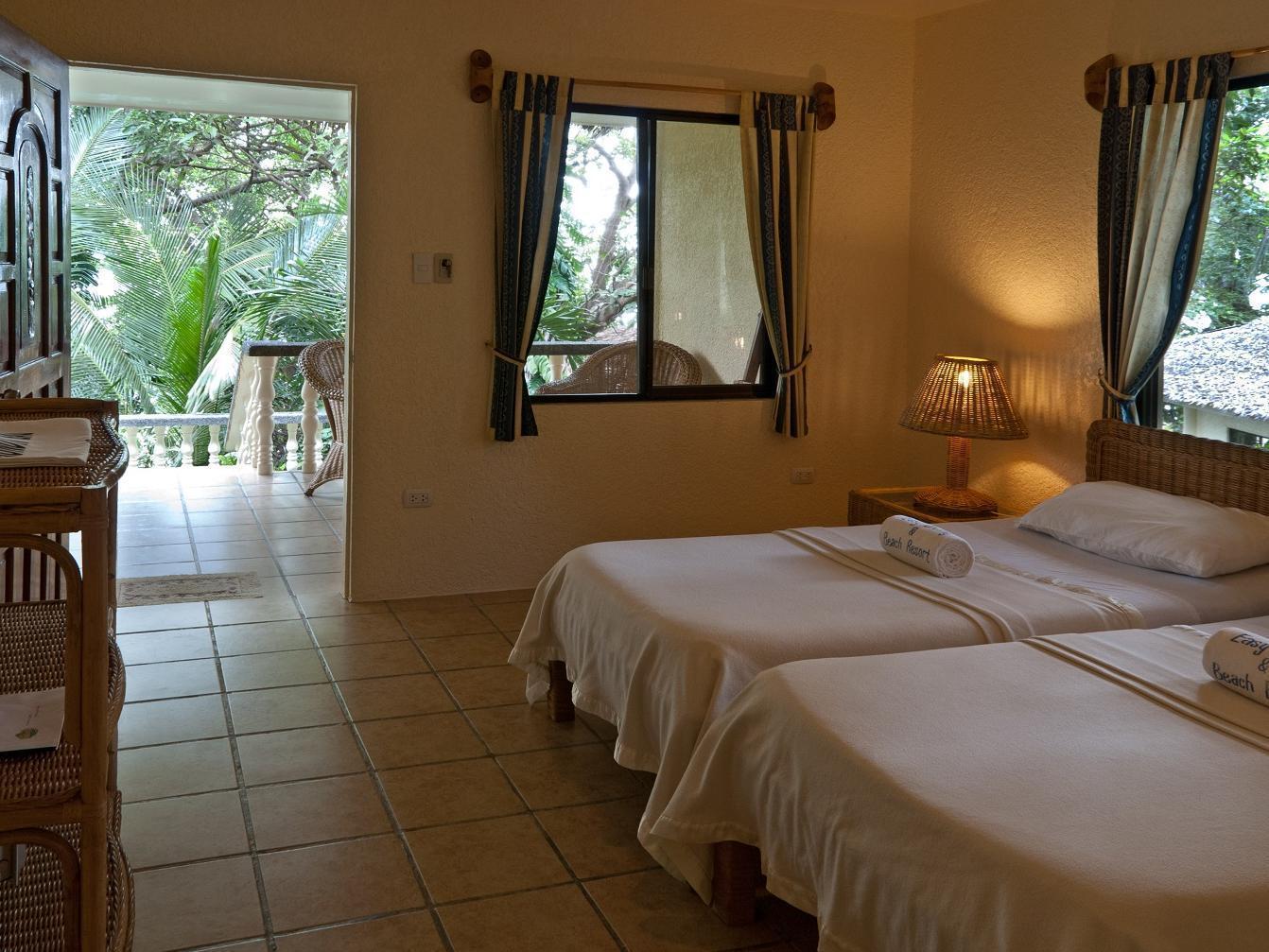 Standard, Twin Beds, with Fan