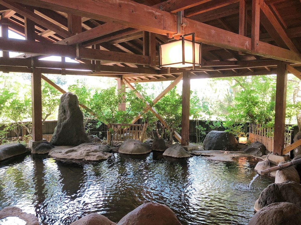 Kurasako Onsen Sakura 26/50