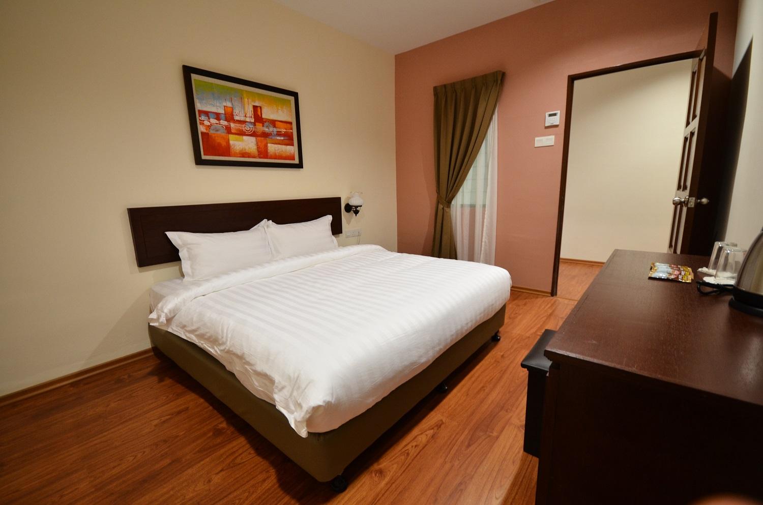 Family, King and Twin Beds, Riverside