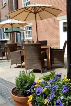 The Lion Pub With Rooms 3/63