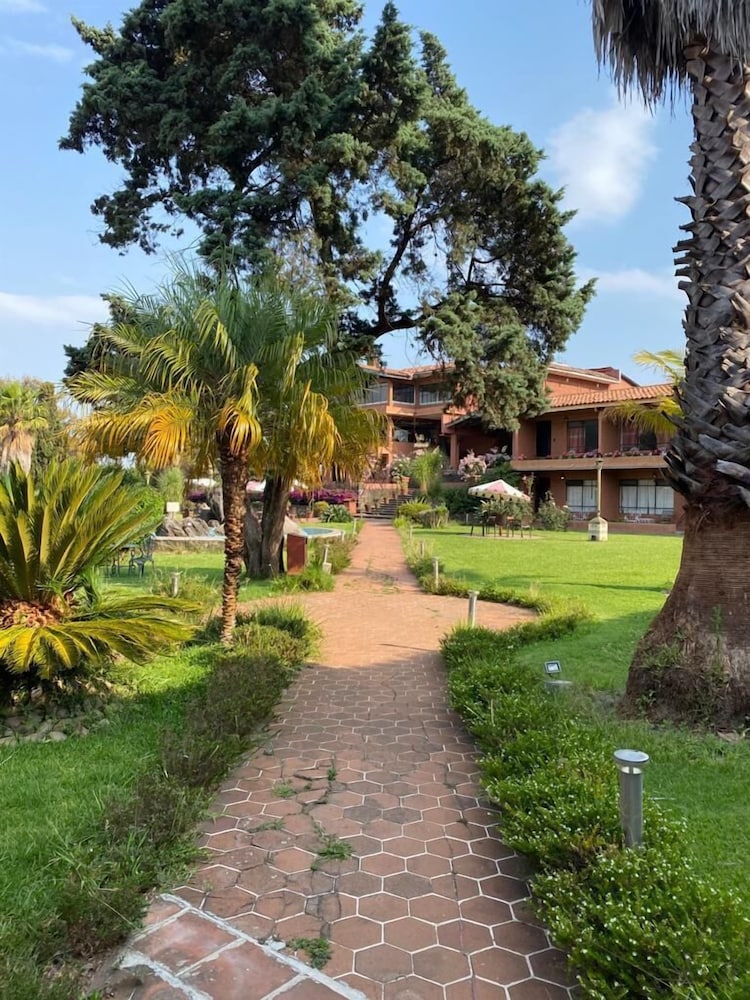 Hotel Pie de la Sierra 35/50