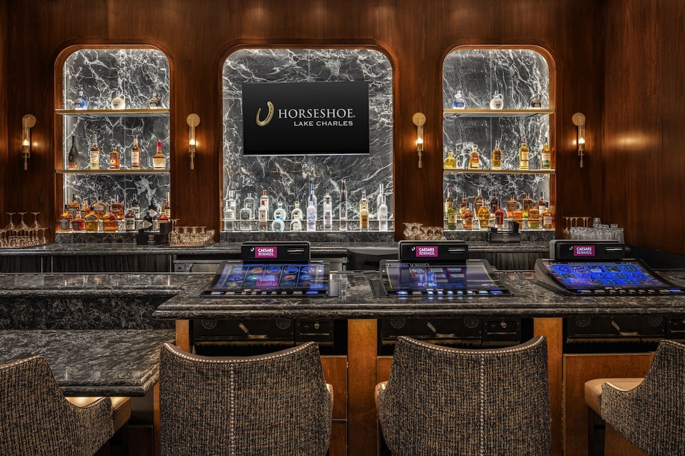 Horseshoe Lake Charles - A Caesars Rewards Destination 33/50