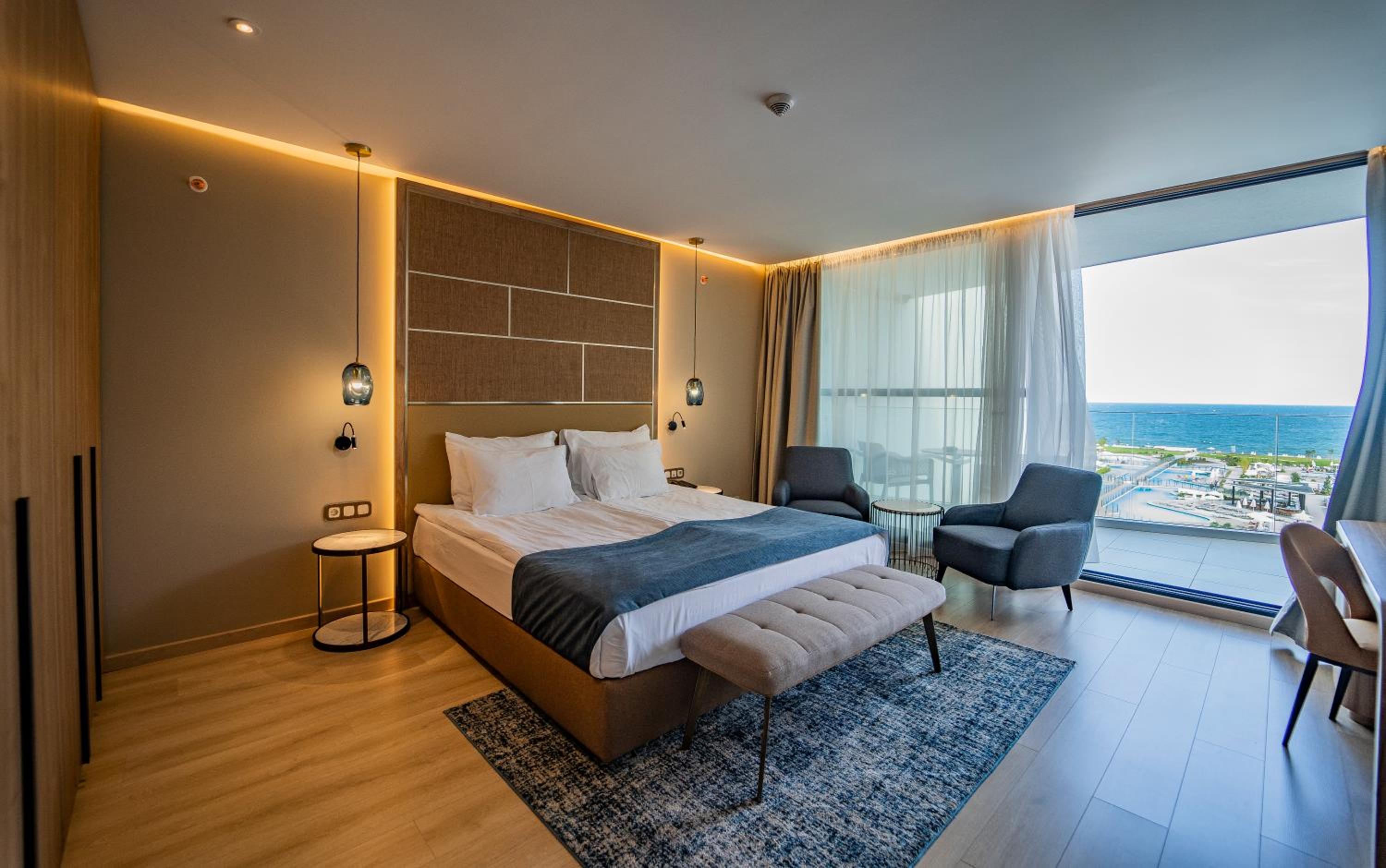 غرفة عائلية بسرير فردي بإطلالة على البحر، Wave Resort 5/10