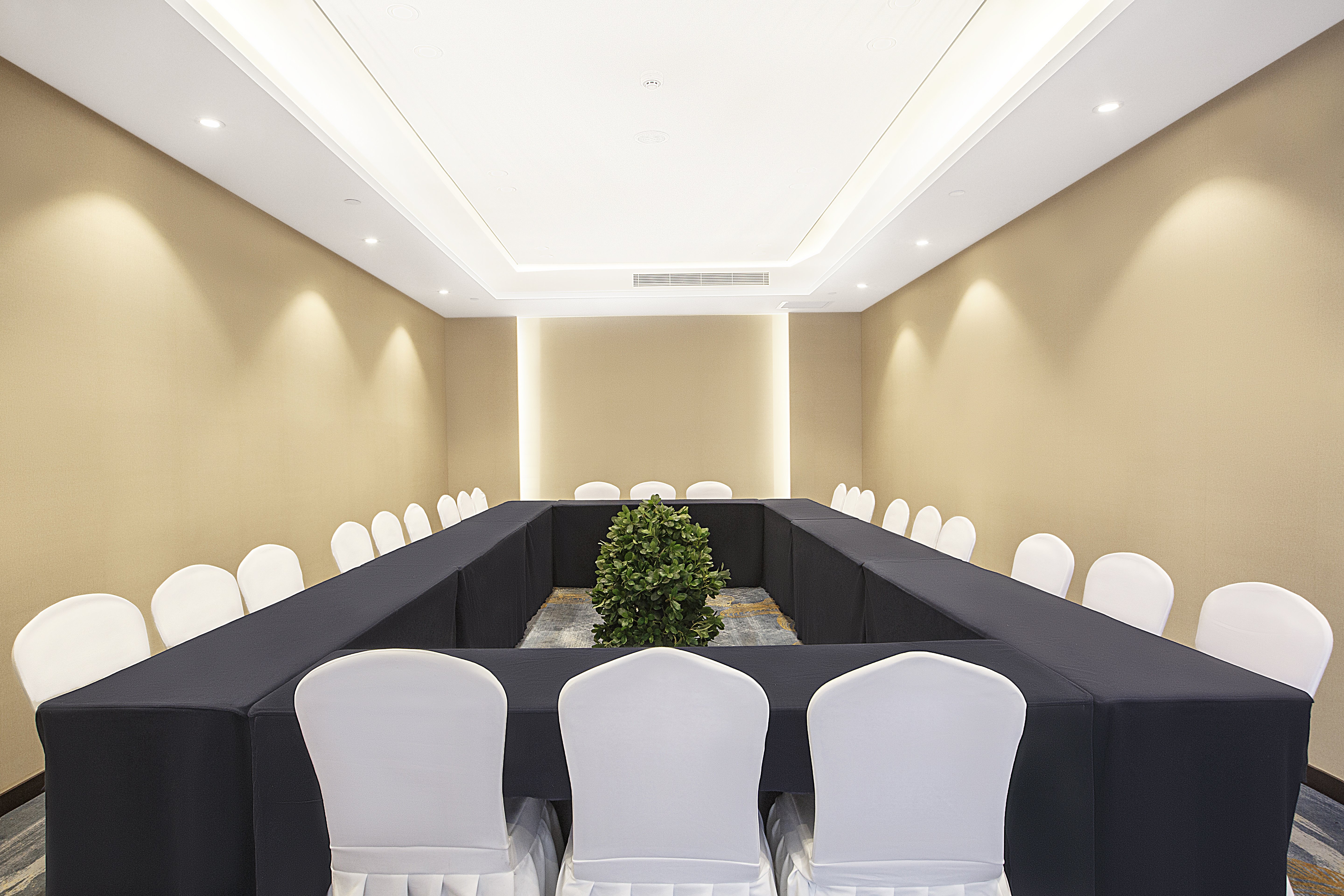 Holiday Inn TAIYUAN CITY CENTER 62/71