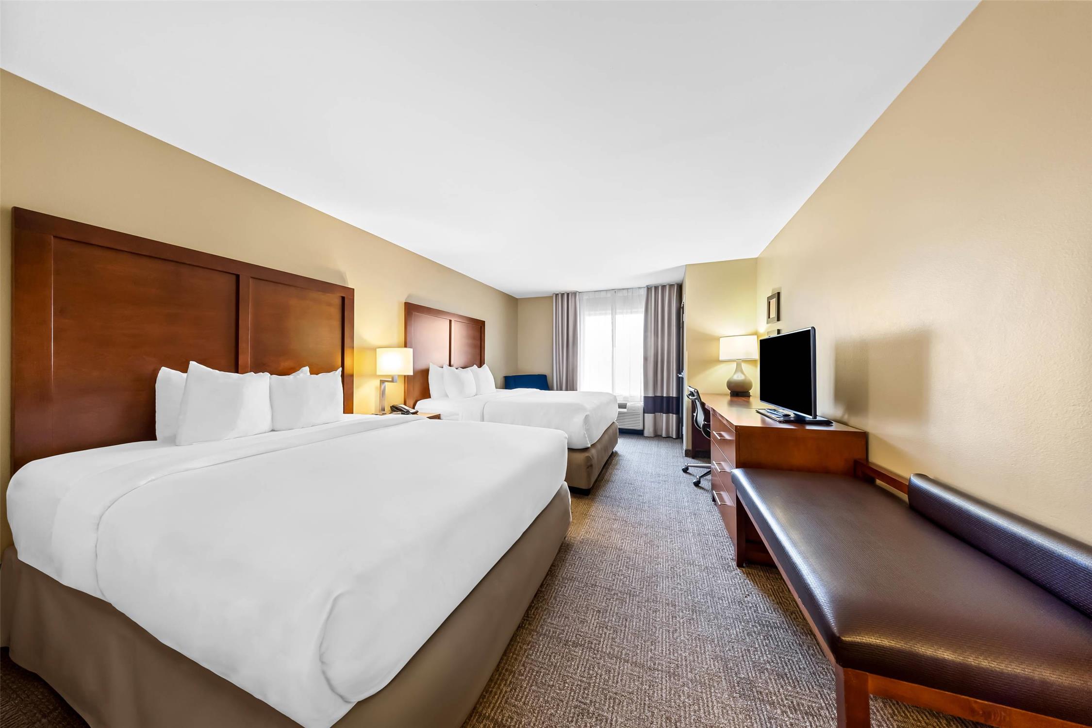 ROOM, 2 QUEEN BEDS