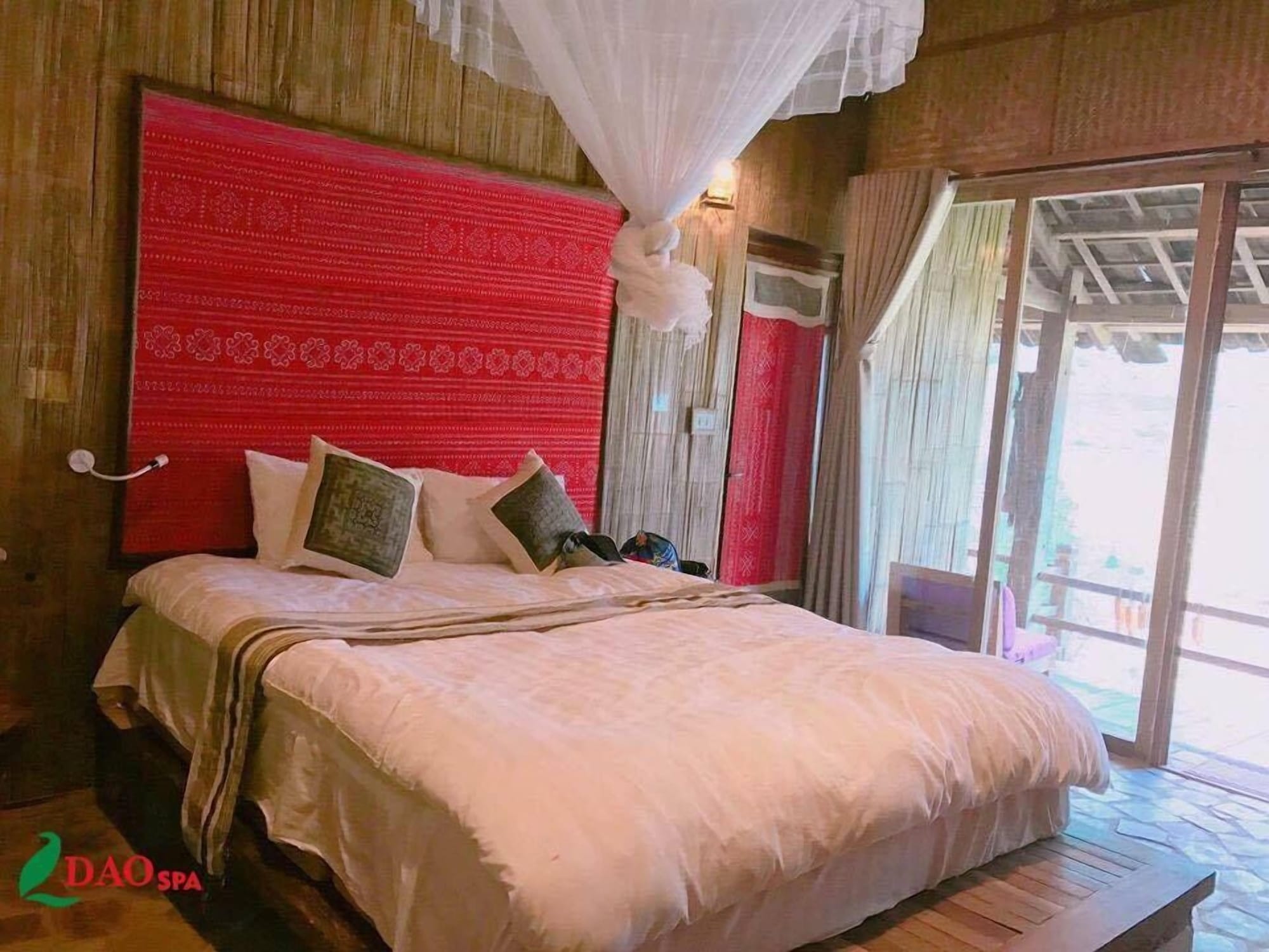 ROOM, DOUBLE BED, MOUNTAIN VIEW