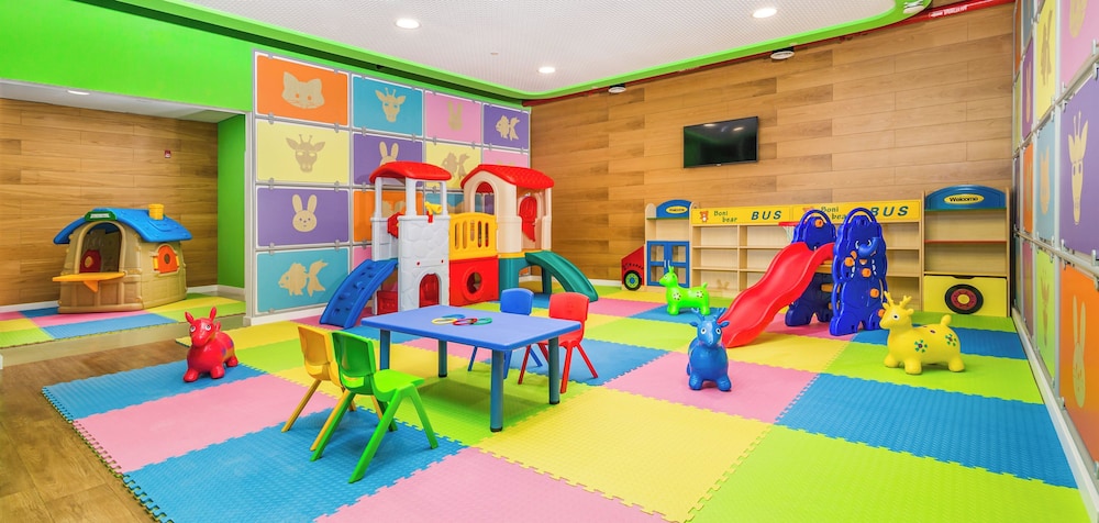 Central Inn Hotel & Suites Al Sadd 41/45