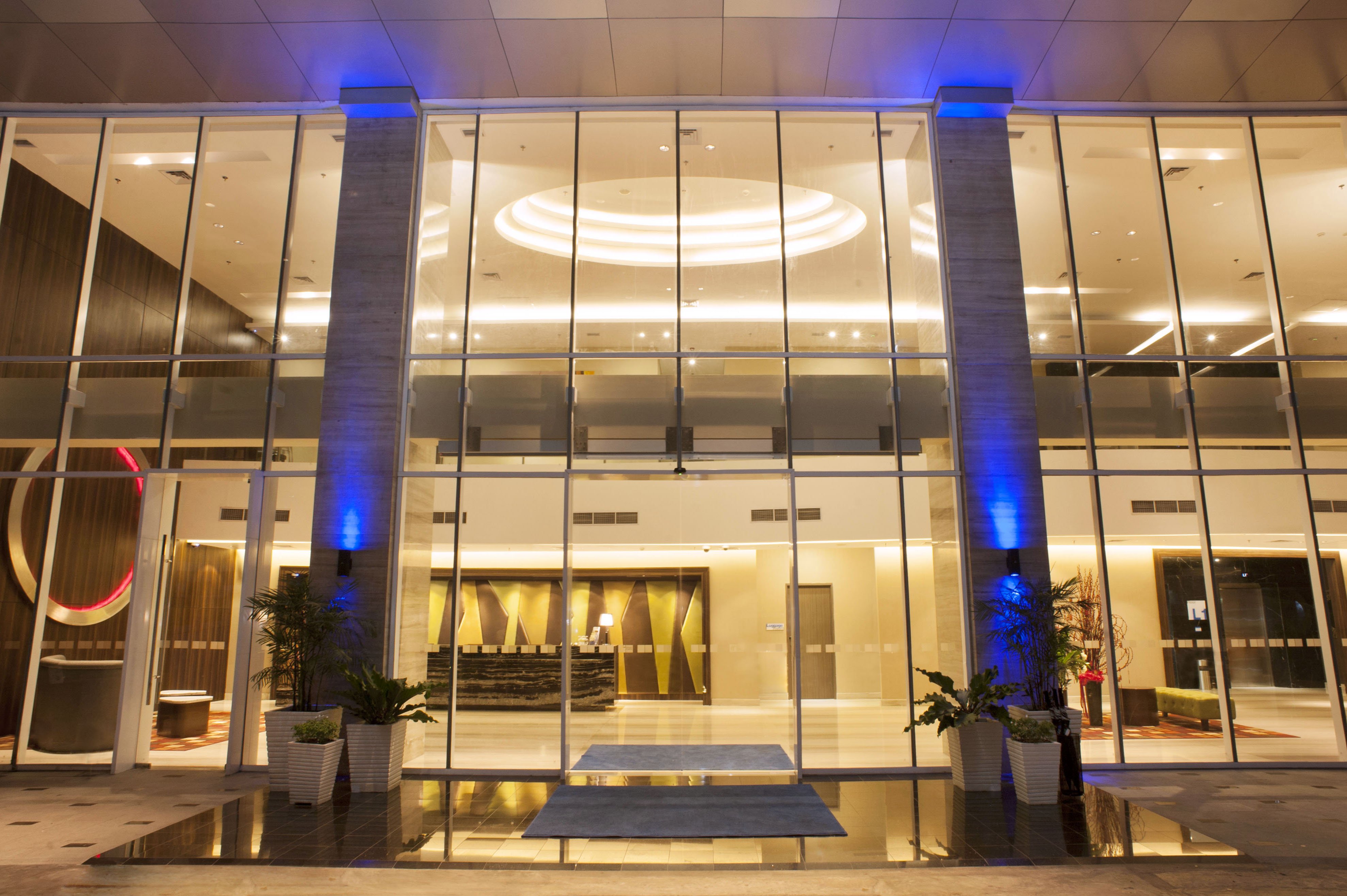 Holiday Inn Express Surabaya Centerpoint by Ihg 4/81