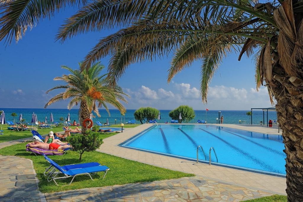 Ariadne Beach 45/48
