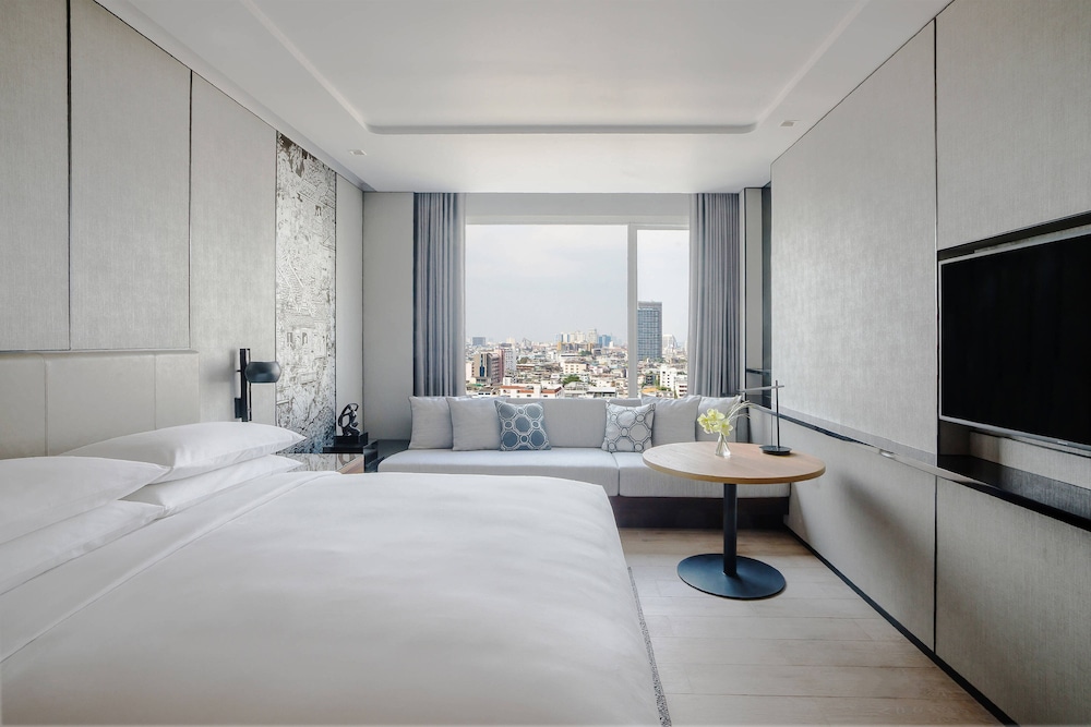 Marriott Bangkok Hotel the Surawongse 11/74