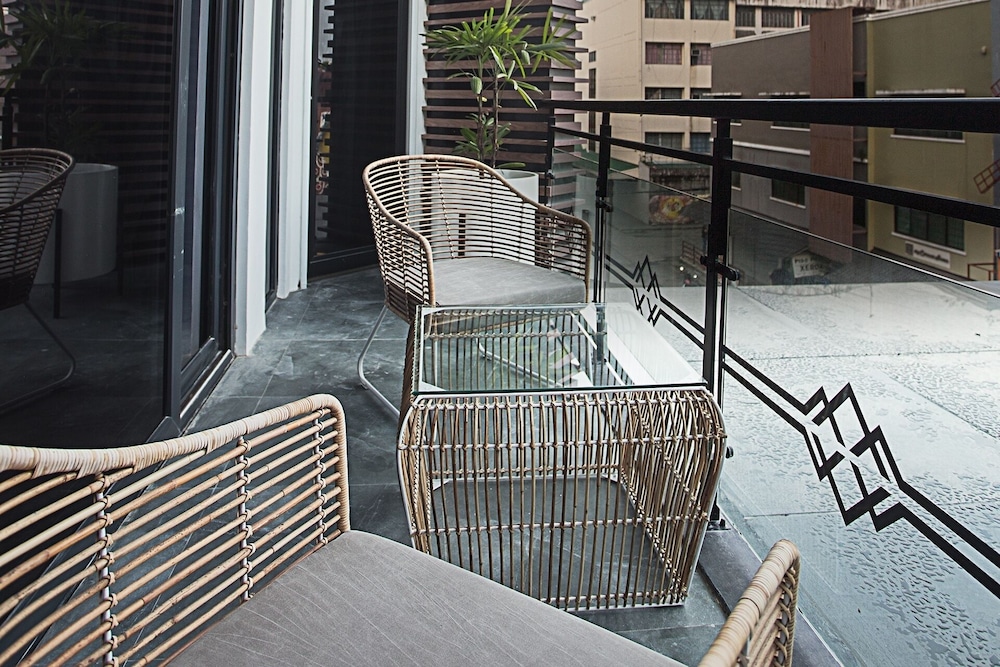 Stonehill Suites 31/65