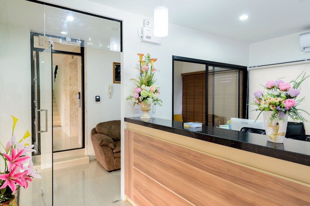 The Topaz Residence 7/40