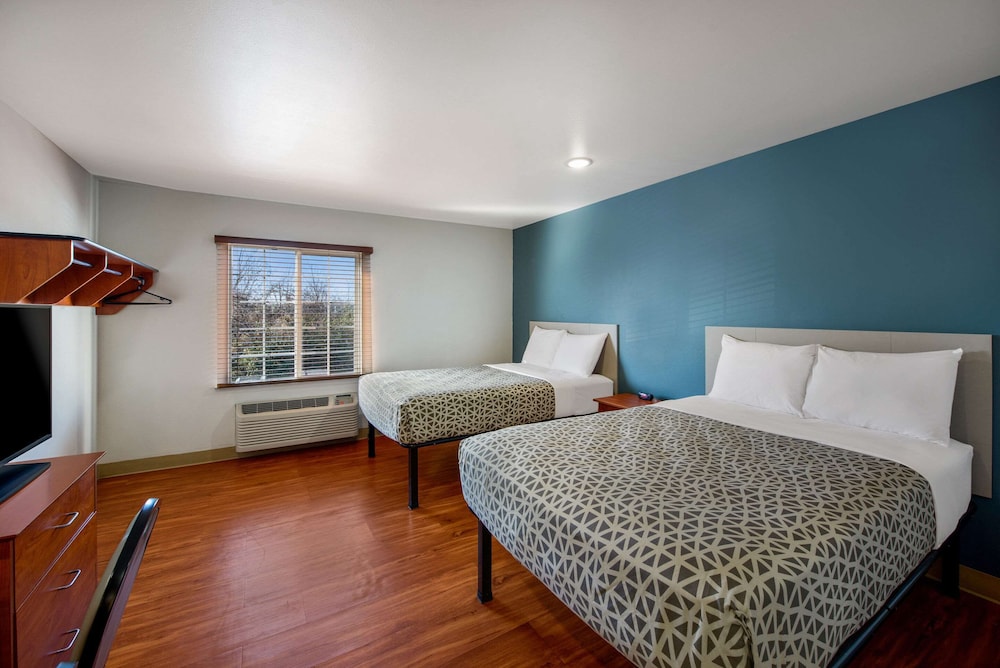 WoodSpring Suites Columbus Southeast 10/24