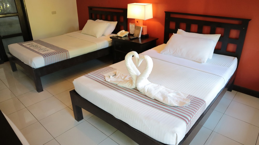 Puerto Del Sol Beach Resort 16/48