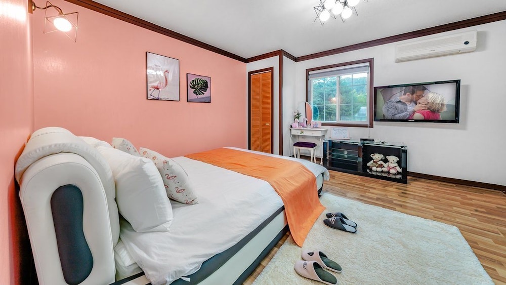 Hongcheon Starsonata Pension 11/50